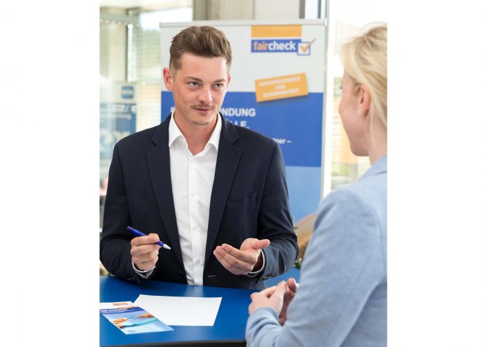 Robert Hirschler ist Teil des Backoffice Teams von faircheck