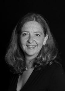 Dr. Eva Kasper
